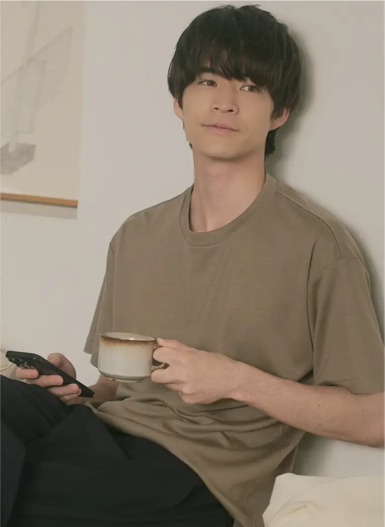 BASIC T-SHIRT